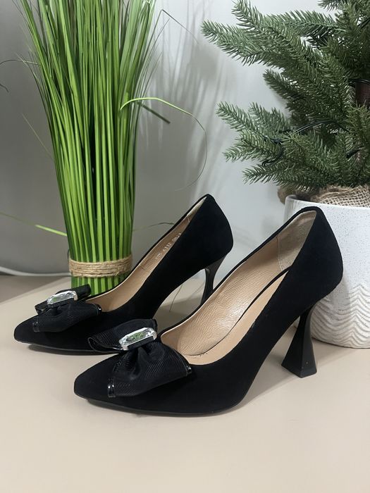 Pantofi stiletto din piele