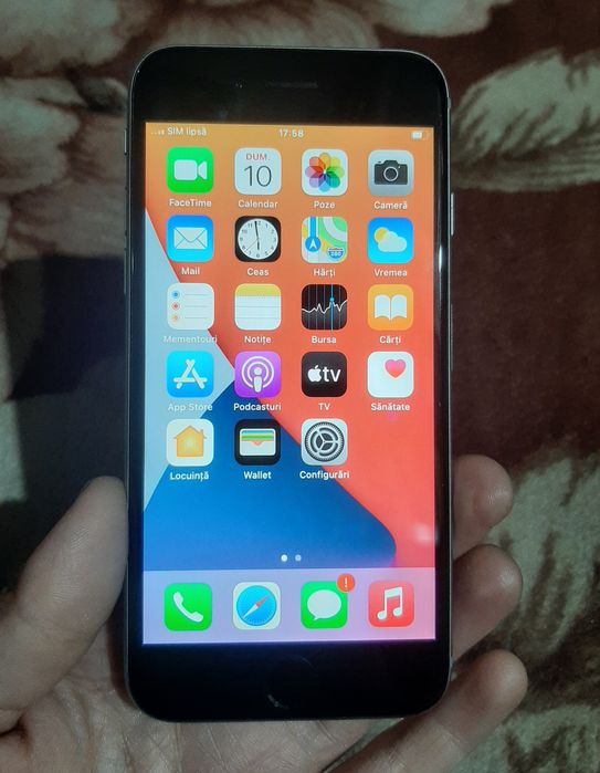 Vând iPhone 6s argintiu 128 gb în stare bună excelentă