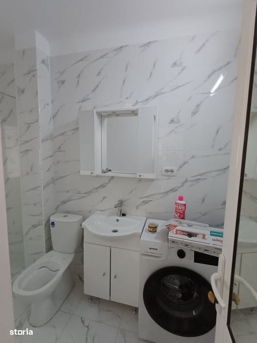 De vanzare apartament cu 2 camere, 2 balcoane, renovat complet 43.000e