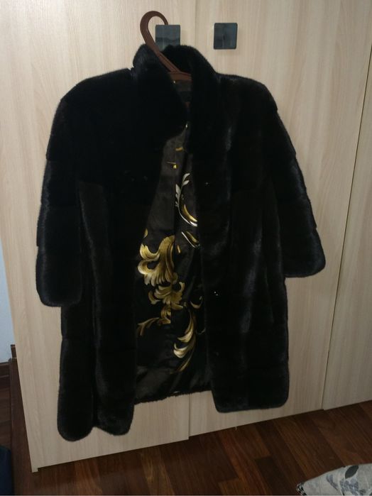 Продам норковую шубу