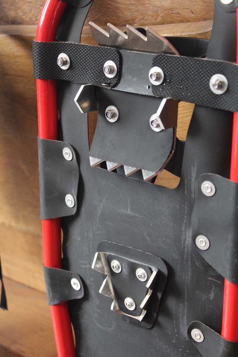 Rachete de zapada Adventuridge