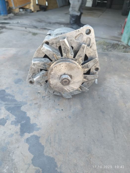 Генератор б/у на МТЗ