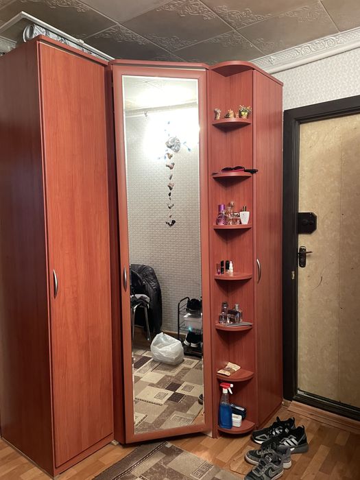 Продам шкафы