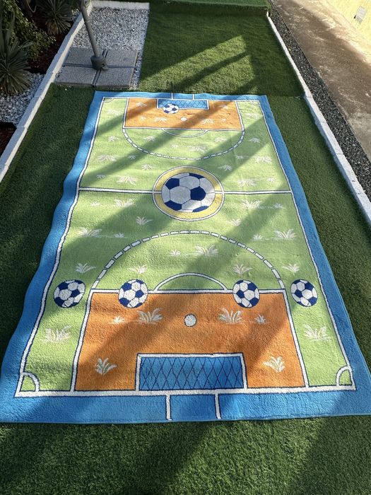 Covor baieți  foarte frumos