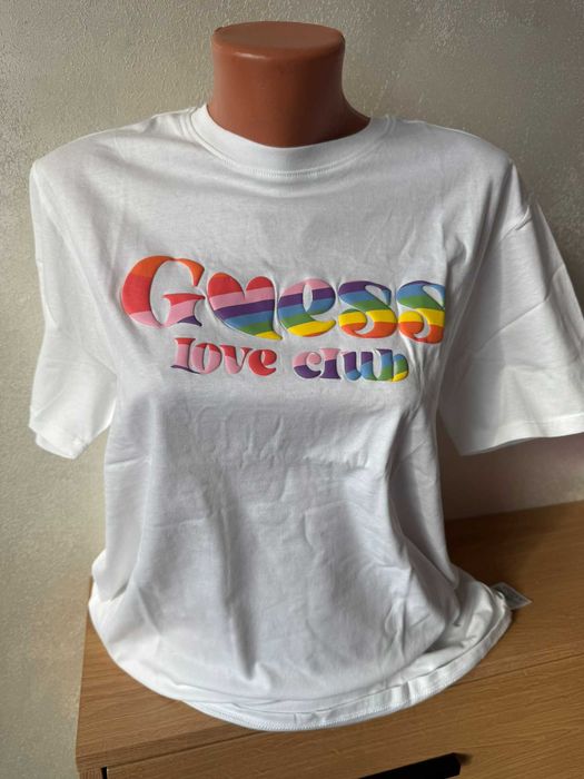 Тениски Guess различни модели