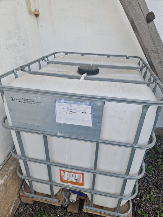 Продам бочок еврокуб на 1000литров