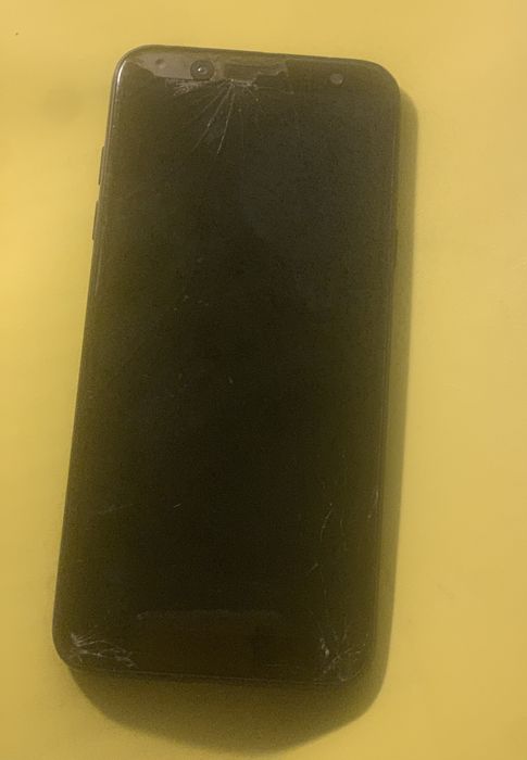 Ecran defect A6 dar placa buna