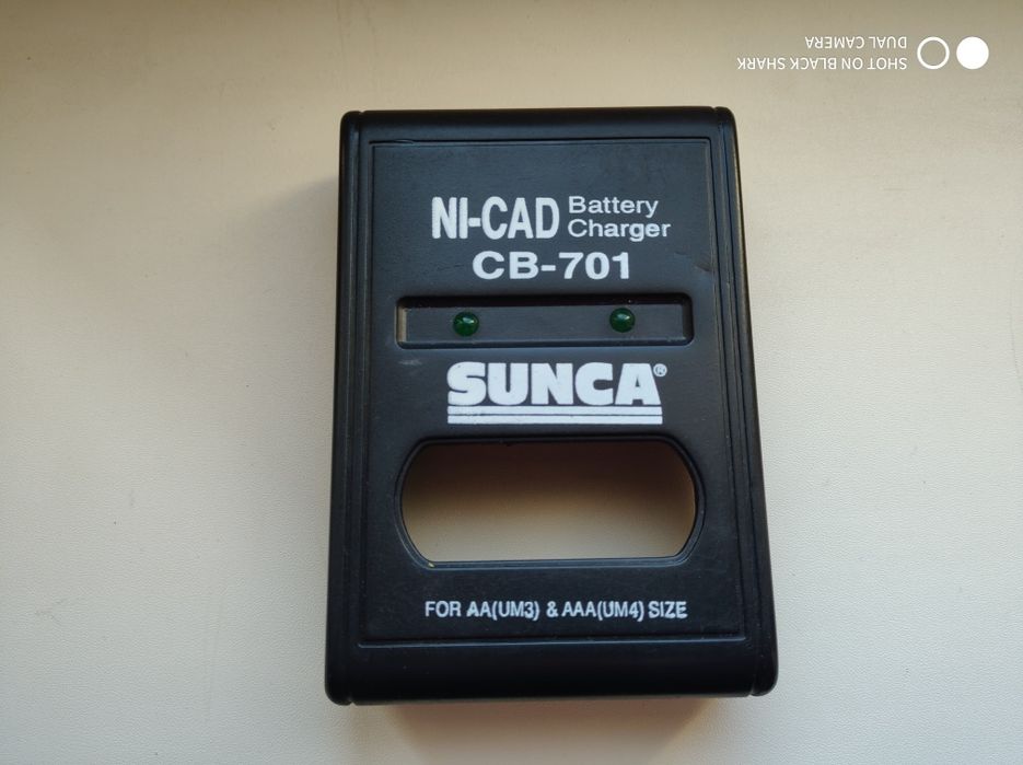 Зарядное устройство для батареек АА и ААА