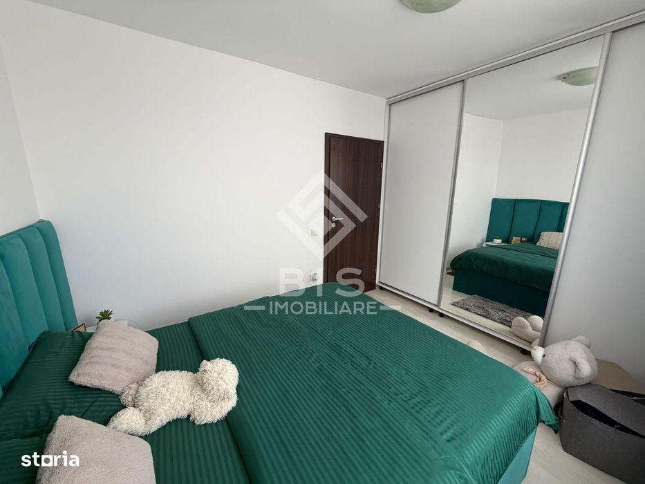 Apartament de vanzare 3 camere mobilat si utilat