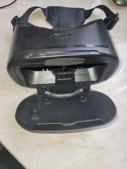 VR очки с игровым джойстиком