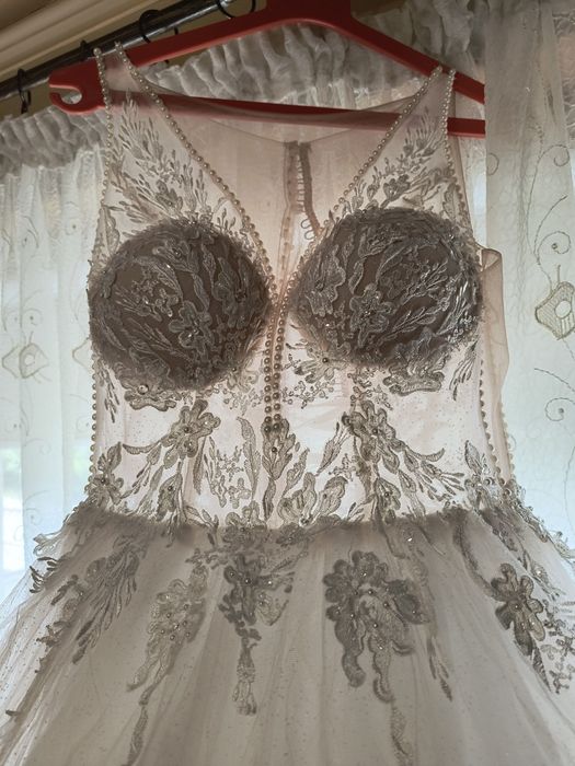 Булчинска сватбена рокля