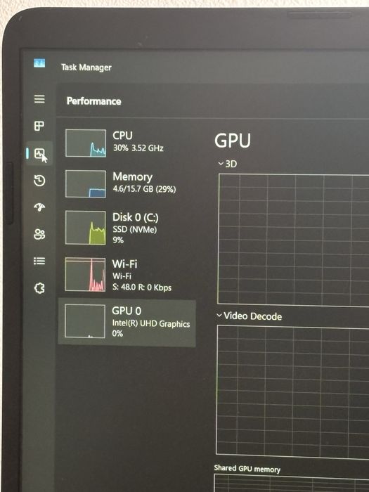 Vand laptop HP+tastatura Apple