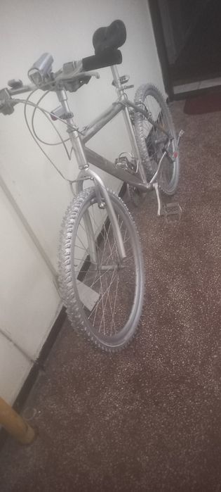 Vând urgent sau schimbi