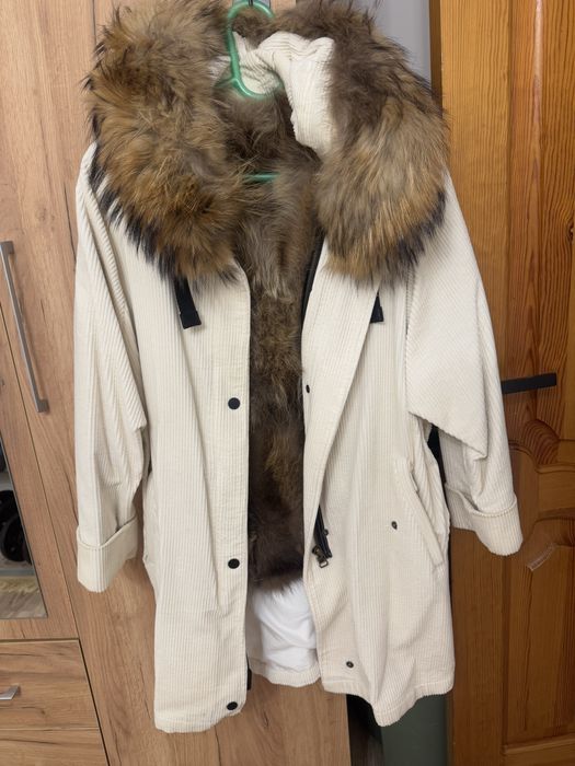 Вельветовый пуховик