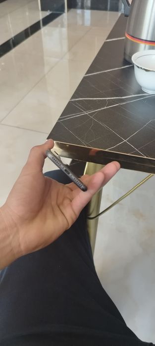 Iphone 8 L/la yaxshilab maslahatlashib tel qiling