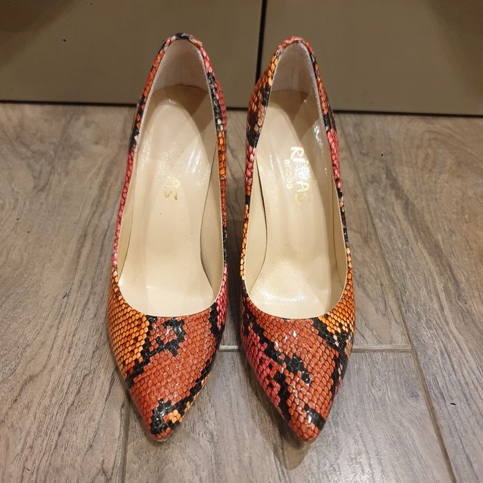 Дамски елегантни обувки на ток Roberto размер 36