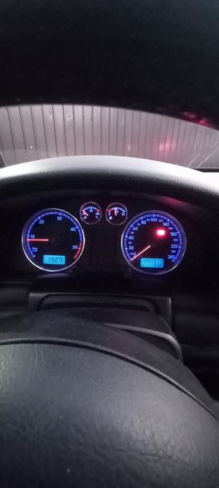 Vând sau  schimb  Volkswagen Passat