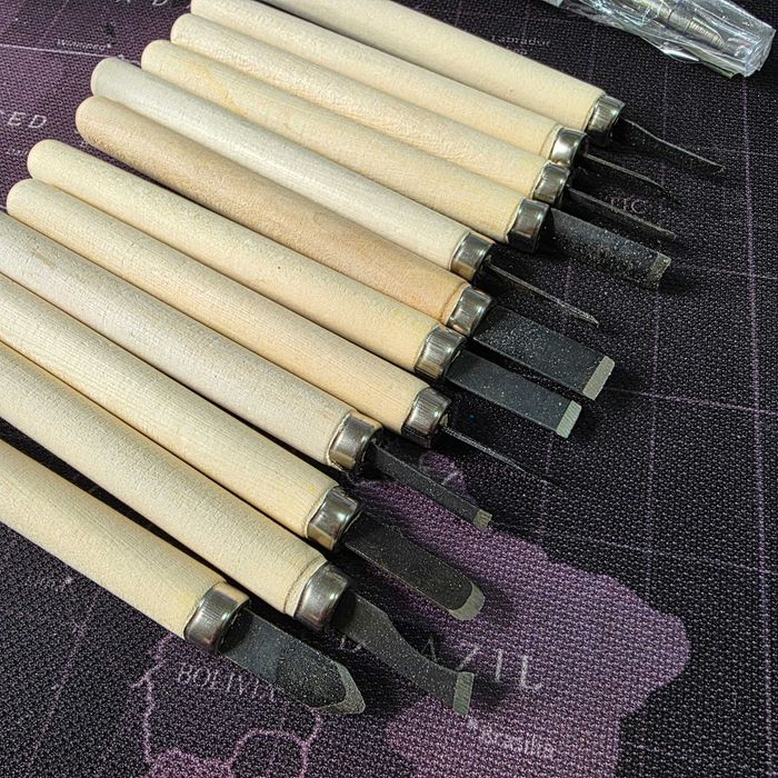 Набор резцов (ножей) по дереву 12 штук