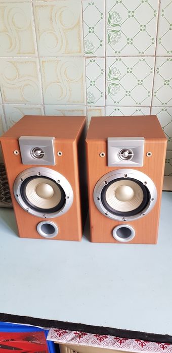 Хорошие колонки LXS 220