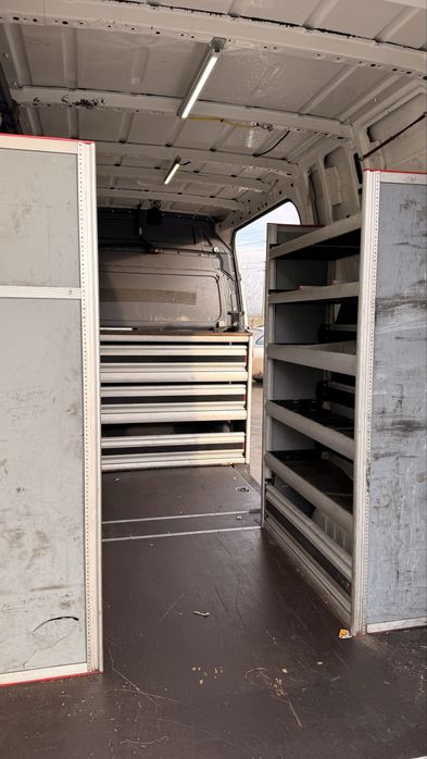 Duba Volkswagen Crafter 2.0 2015 Service Mobil