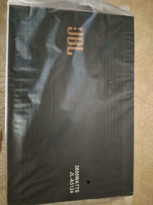 Усилитель JBL 4 динамик новый