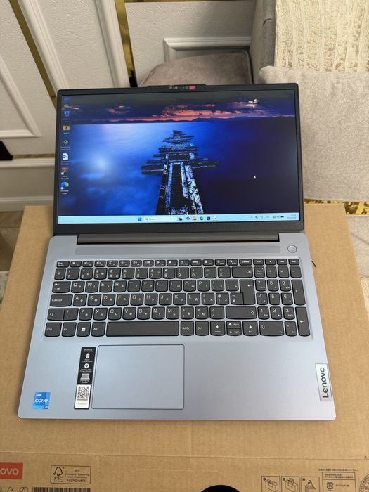 Ноутбук новый LENOVA