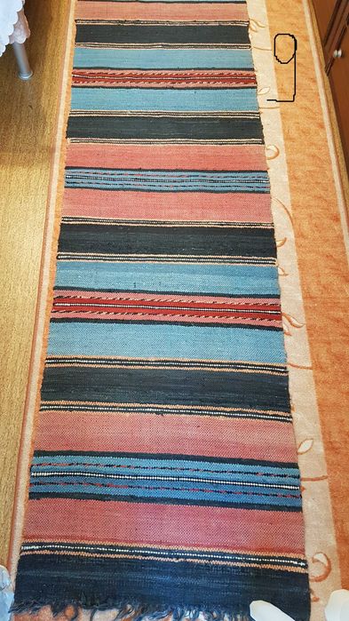 Неизползвани ръчно тъкани черги