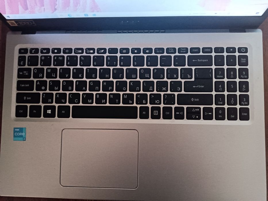 Ноутбук acer i3-1115