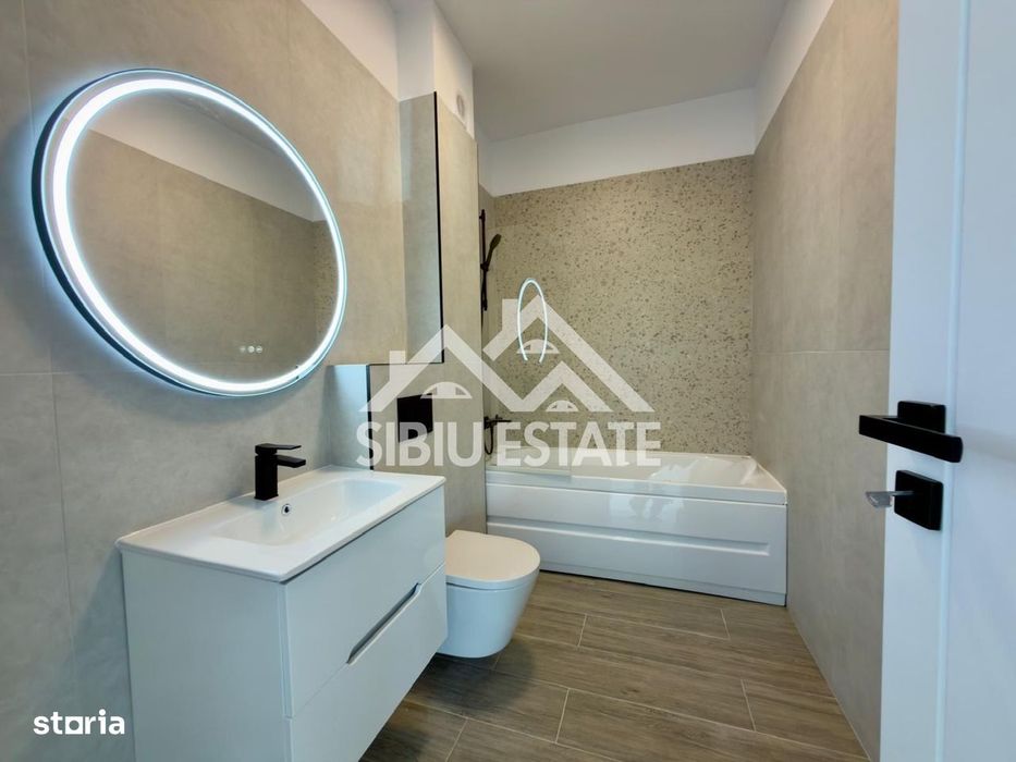 Apartament la CHEIE, 3 camere, 2 parcari si 1 boxa