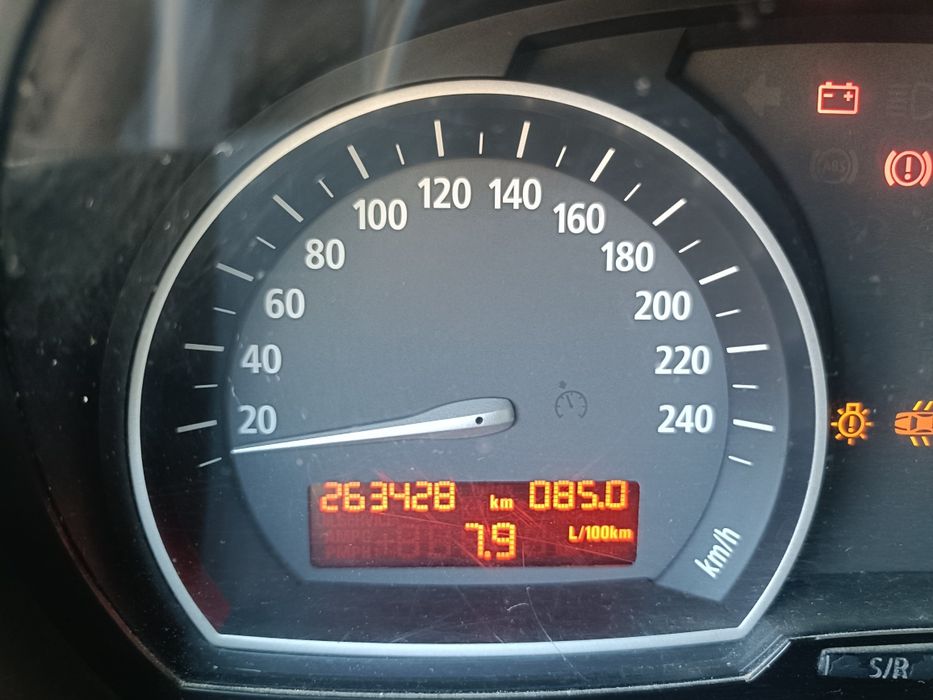 Bmw x3 e 83  proprietar