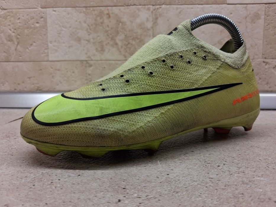 Ghete de fotbal nike pro
