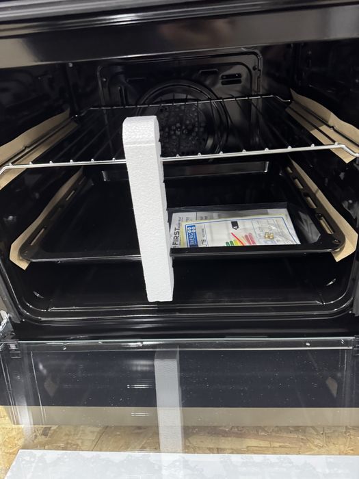 Комбинирана готварска печка 60см Ток /Газ Чисто Нова 2год. Гаранция