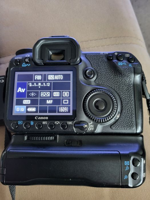Canon 50d с грип, перфектен