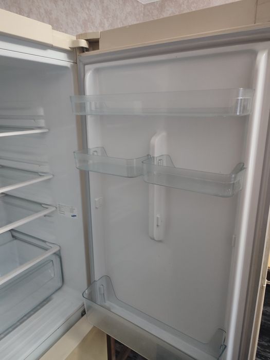 Холодильник Samsung RL34ECVB