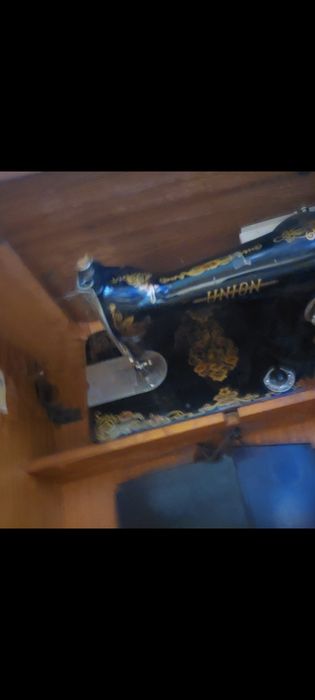 Шевна машина унион електрическа