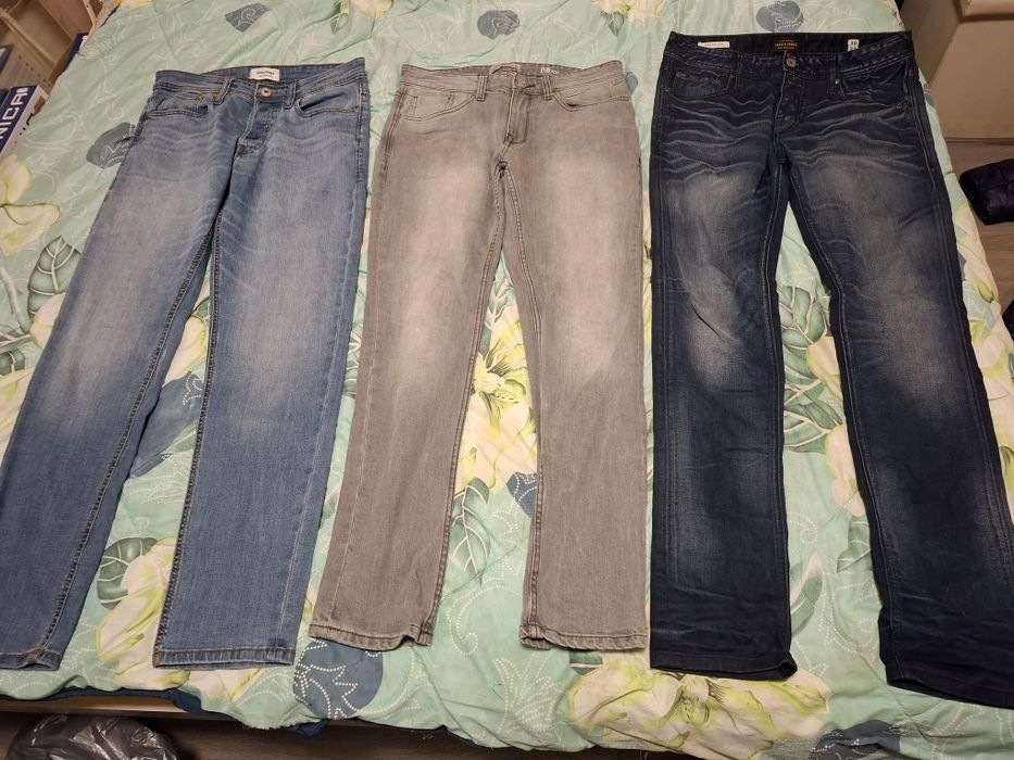 Продавам мьжки дьнки три чифта