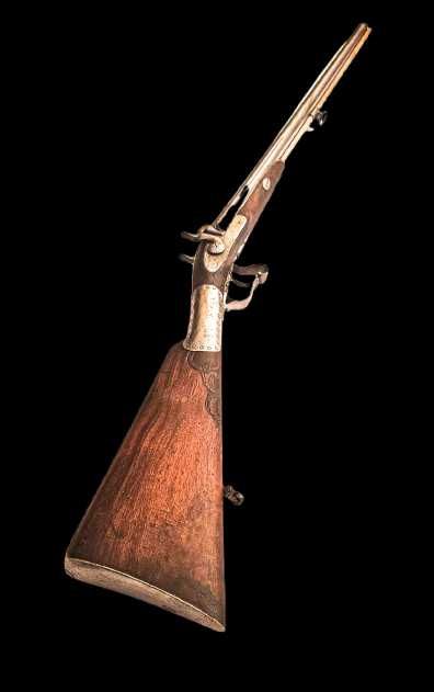 Стара двуцевна пушка