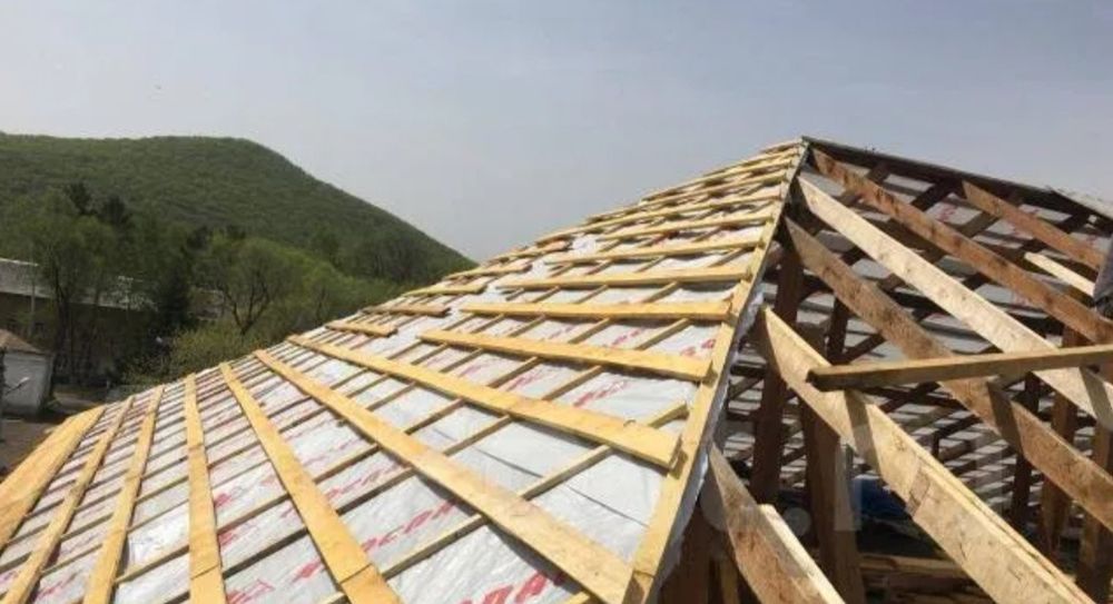 Ремонт крыши .жёсткая кровля. мягкая..фасад.водосток.замена шифера