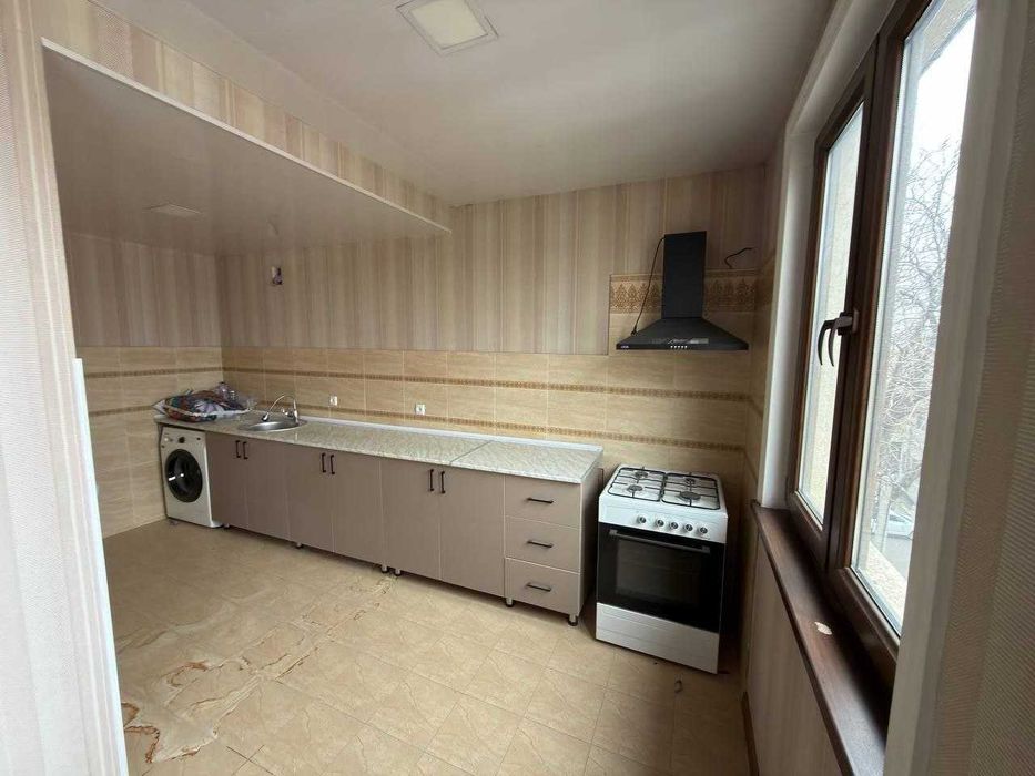 Ак Тепа 2/4/4 Балкон 2 на 6 Кирпичный дом в отличном состоянии Теплая