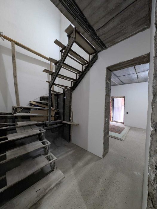 Продается  Таунхаус.2-х этажный .