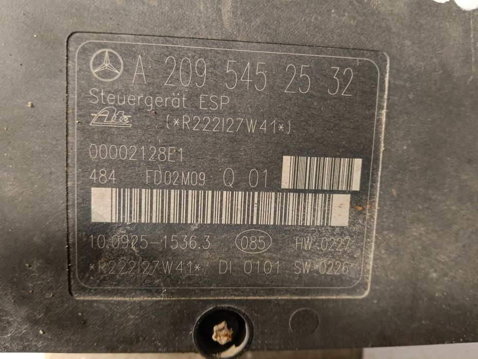 ABS модул с помпа Mercedes W203 / W209 A2095452532 ESP
