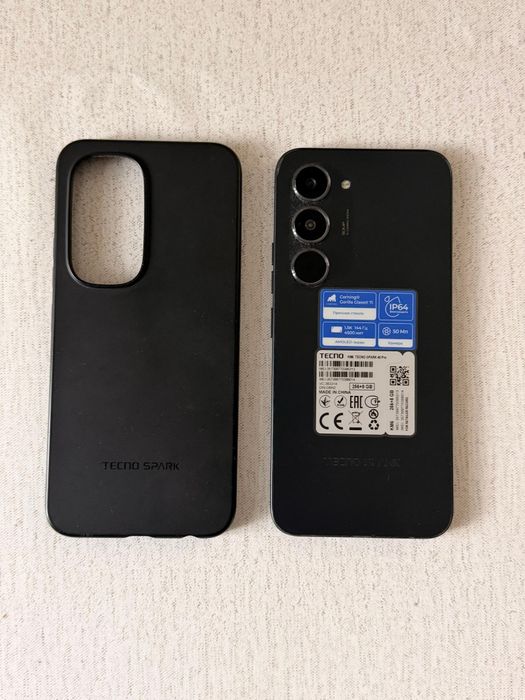Продам телефон Techno Spark 40 Pro 16/256 GB