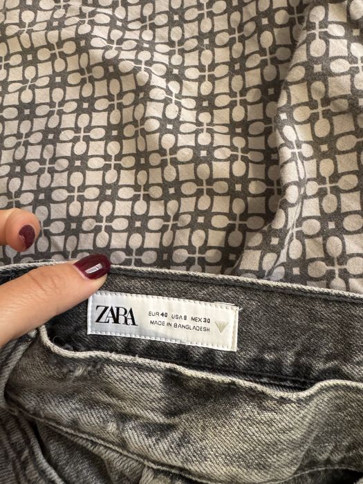 Актуални дънки Зара