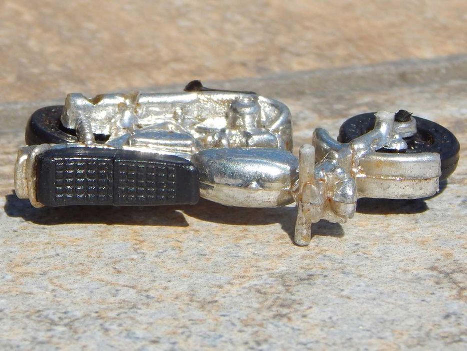 Jucarie motocicleta Morinaga anii 1980 scara 1:43 din plastic