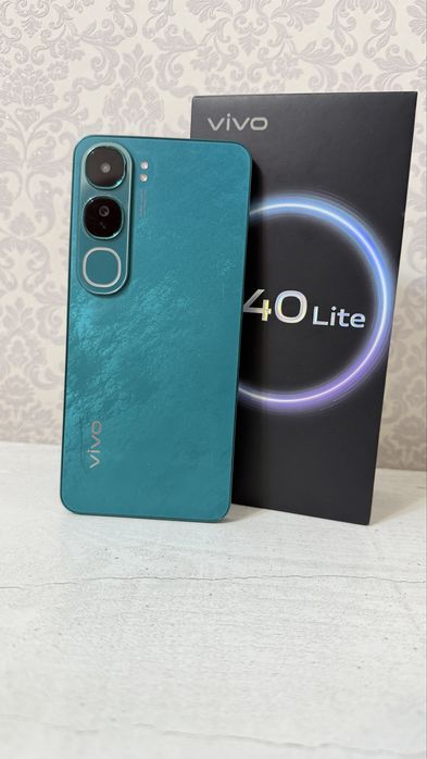 Vivo v 40 lite v