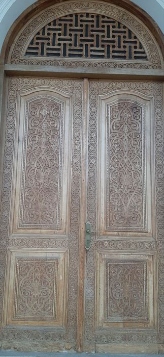 Двери окна из ореха