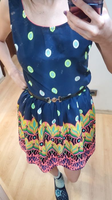 Лятна разкроена рокля