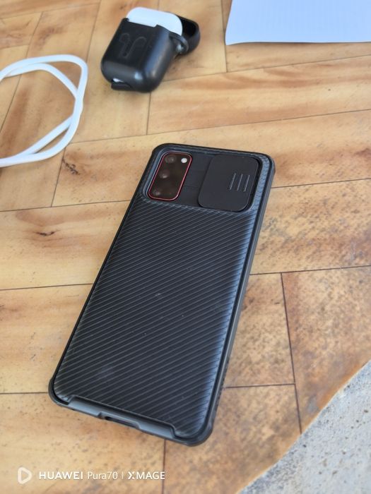 Samsung s20 128гб/8+4гб ОЗУ