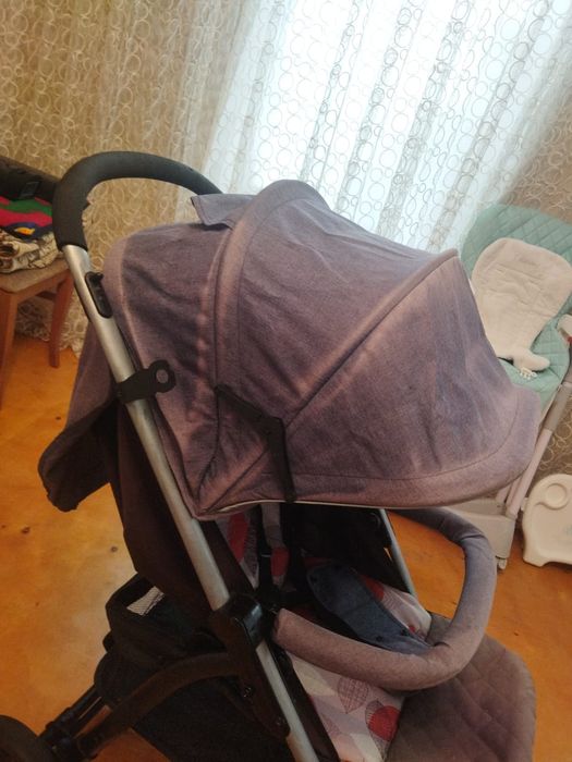 Продам детскую коляску Tomix