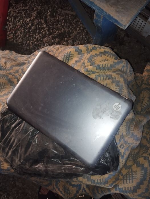 Ноутбук hp  на запчасти